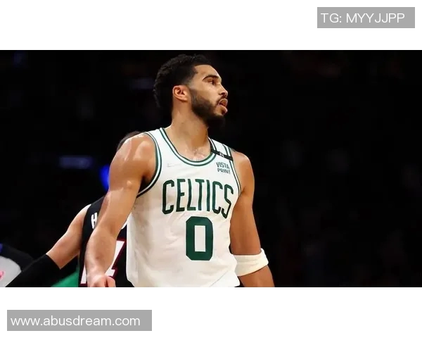 塔图姆今日状态爆棚，全场最佳当之无愧！